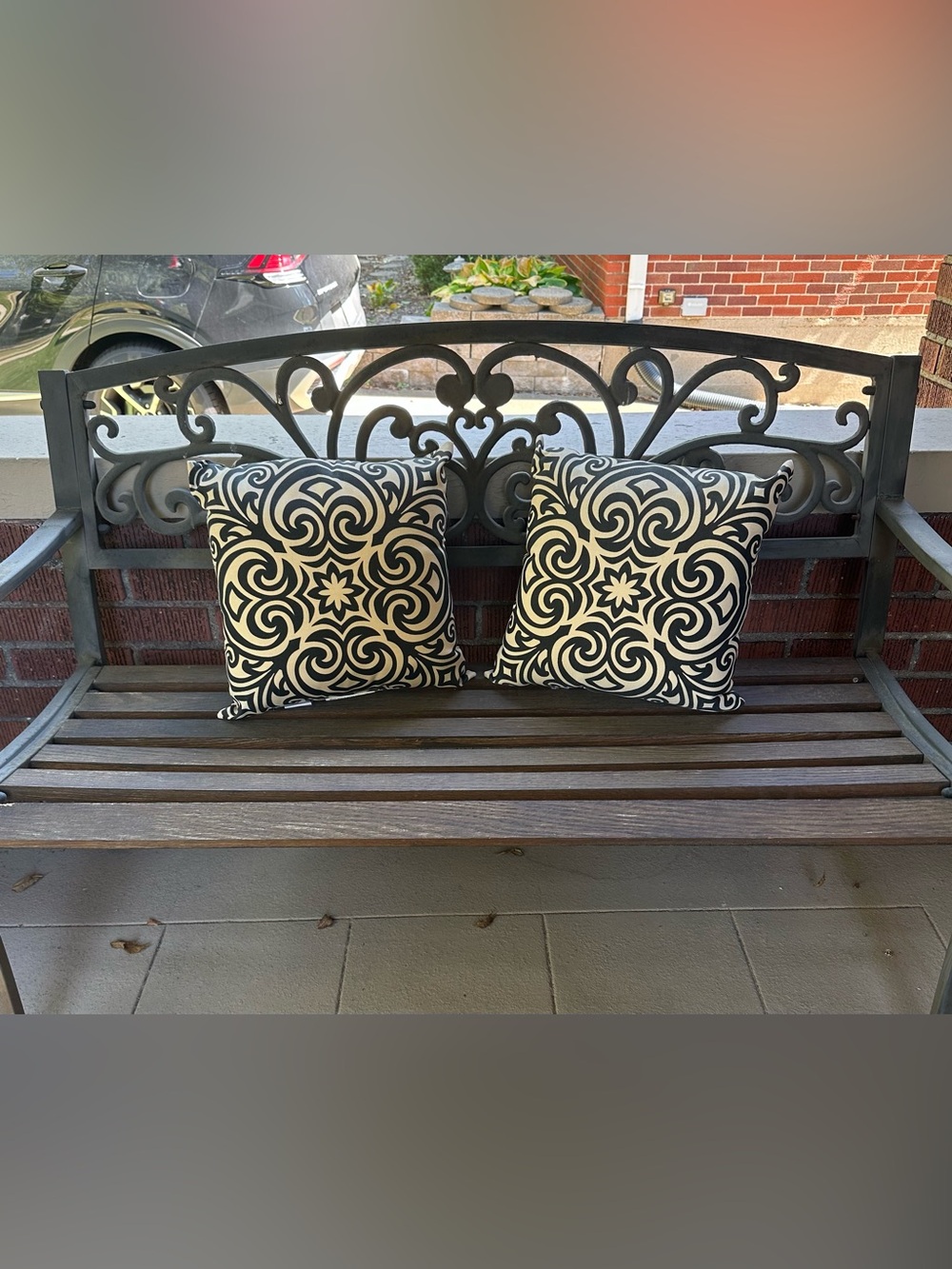 Set of 2 Like-New Hampton Bay Black & White Outdoor Accent Pillows 11”x11”